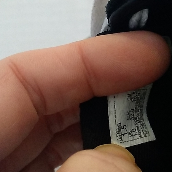 Vans girl's black suede sneakers size 1.5 - Picture 9 of 10